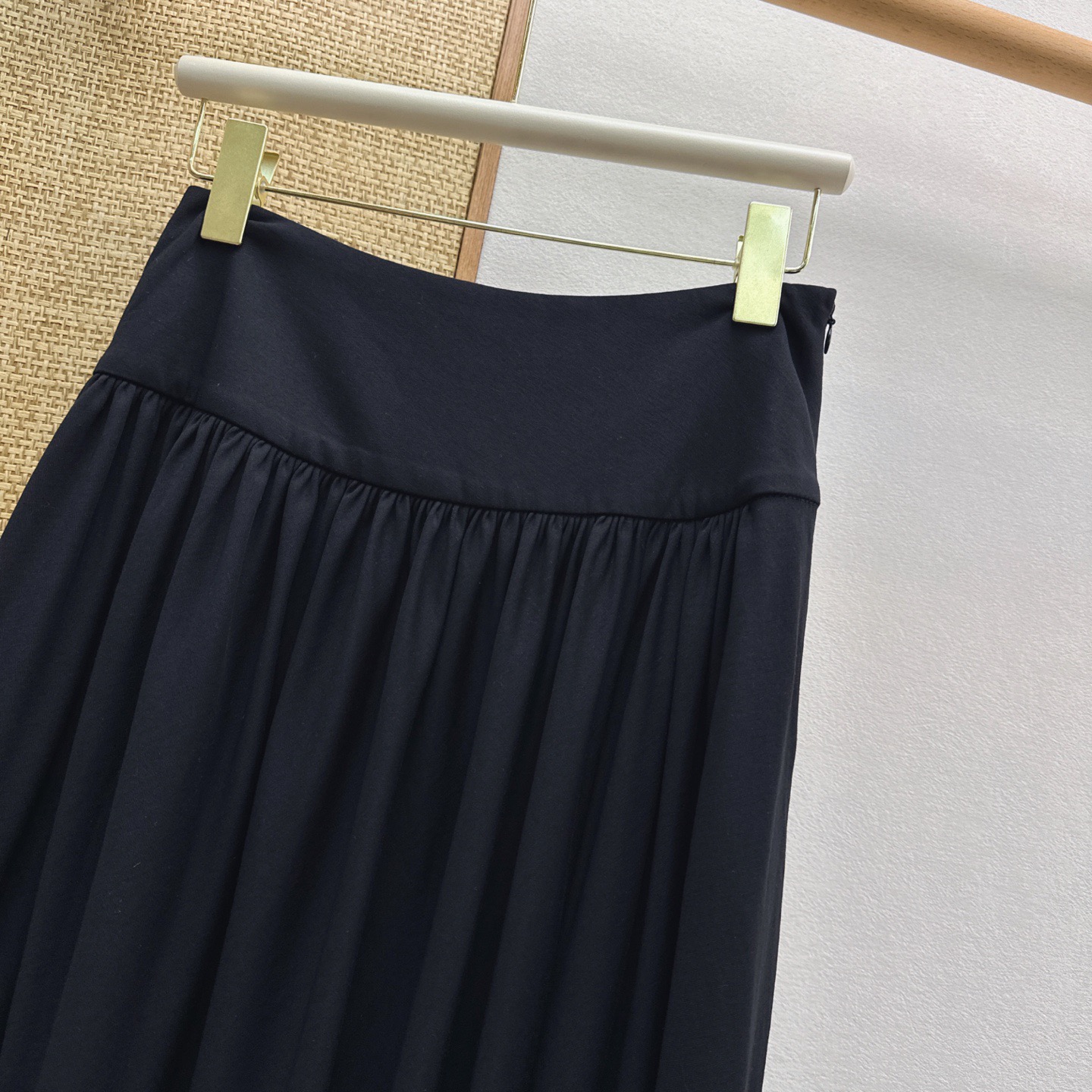 skirts and dresses woman